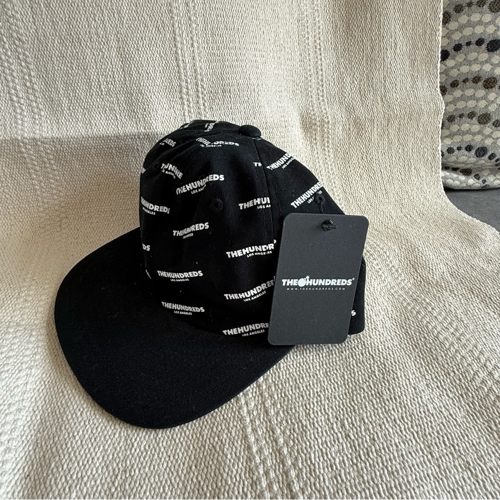 The Hundreds LA Los Angles Flatbill Snapback Hat Black Cap Logo